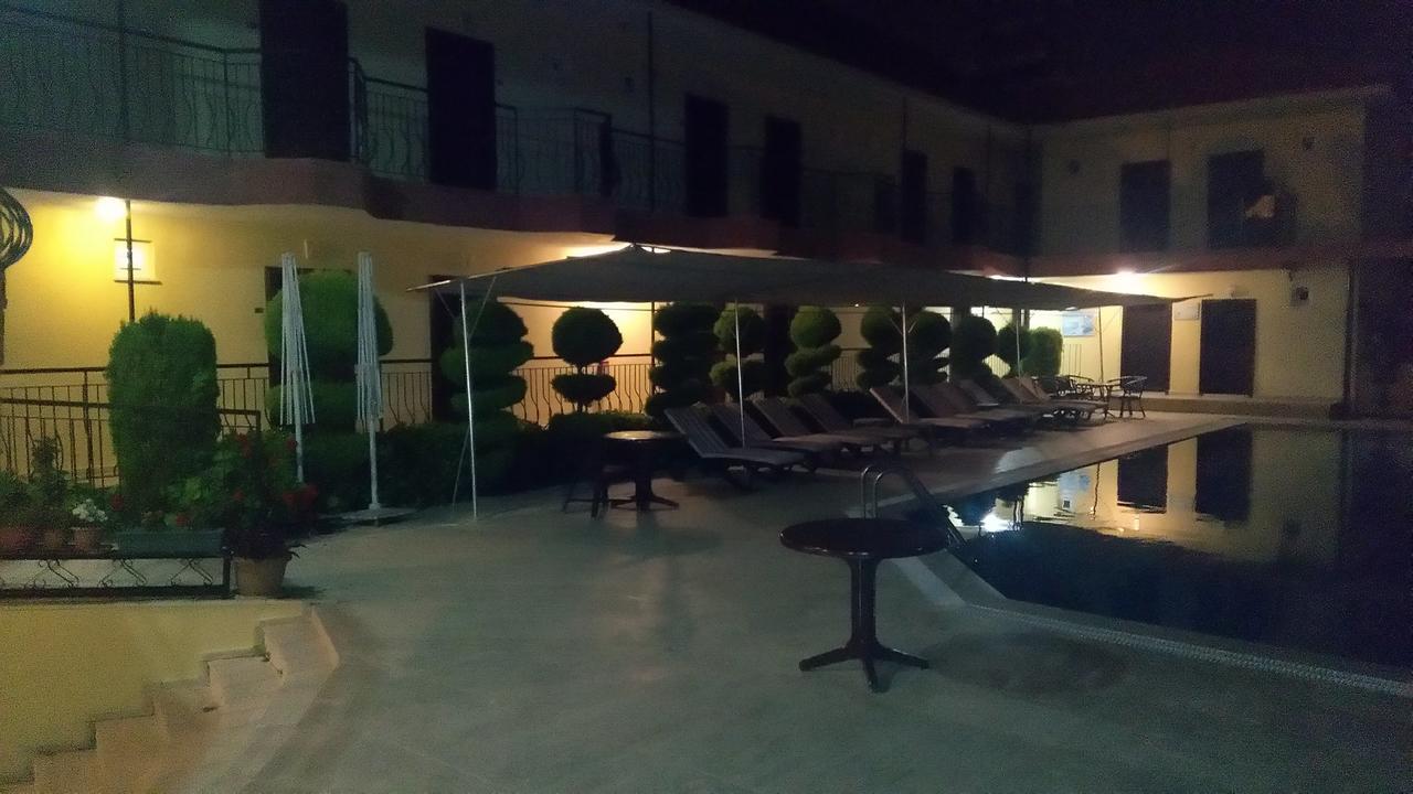 Las Palmeras Hotel Çamyuva Exterior foto