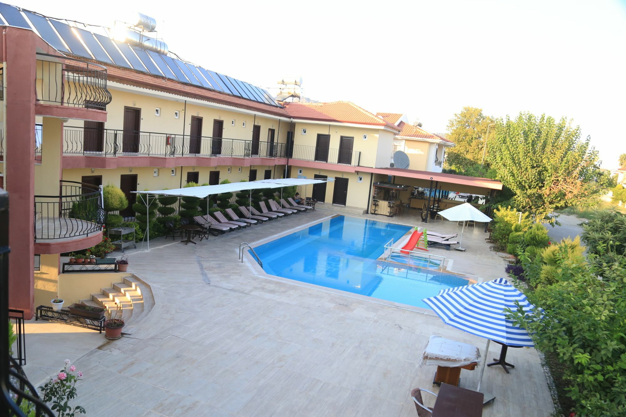 Las Palmeras Hotel Çamyuva Exterior foto